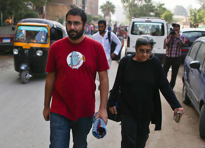 Las autoridades egipcias vuelven a detener al activista y bloguero Alaa Abdelfatah