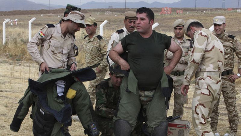 Alrededor de 150 milicianos kurdos de Irak llegan a Turquía para apoyar en la defensa de Kobani