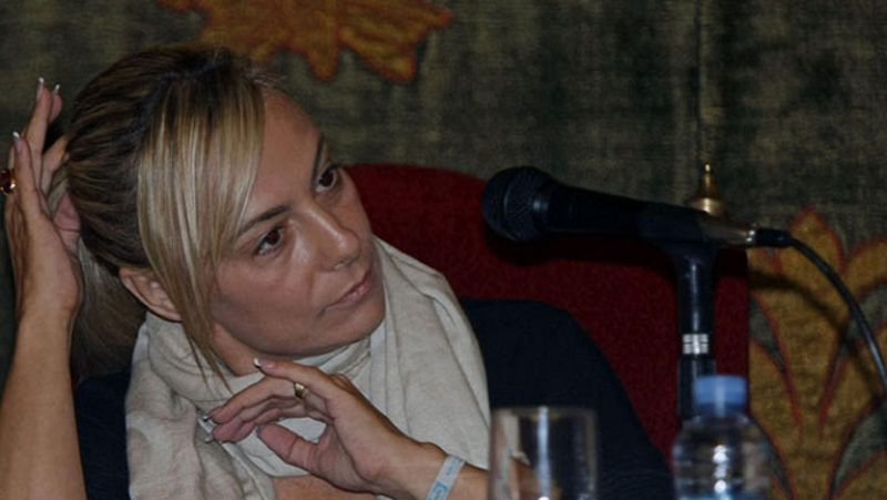 La alcaldesa de Alicante apoya una moción que la dejaría fuera de las listas del PP al estar imputada
