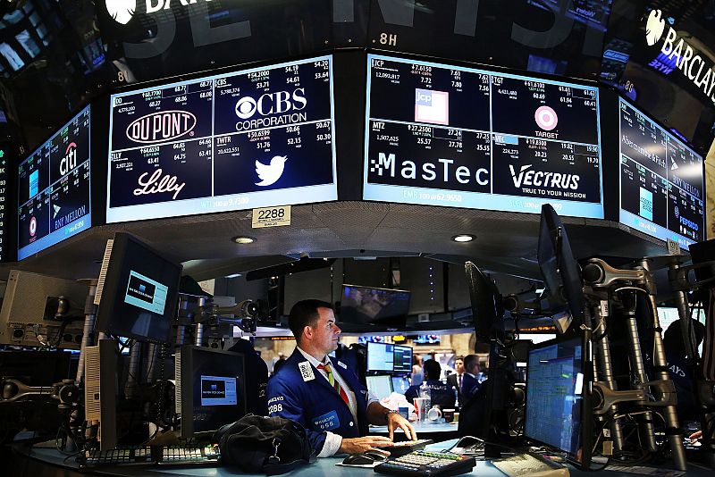 Wall Street despide el mes de octubre con sendos récords en el Dow Jones y el S&P 500