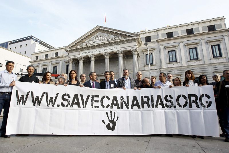 El Constitucional suspende la consulta de Canarias sobre las prospecciones petrolíferas
