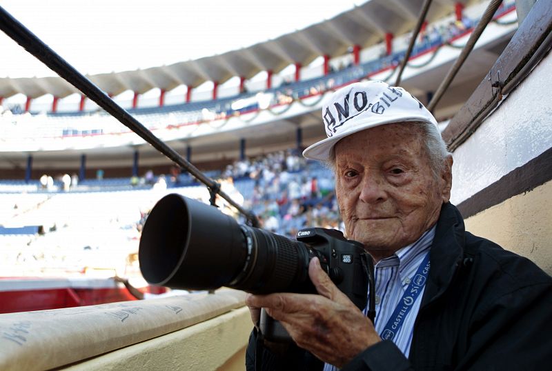 El fotógrafo taurino Francisco Cano "Canito", Premio Nacional de Tauromaquia