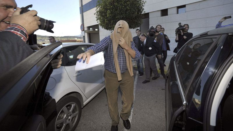 El conductor del autobús siniestrado en Murcia, en libertad con cargos tras declarar ante la jueza