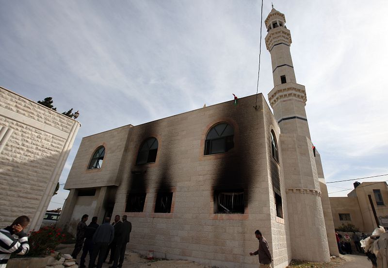 Queman una mezquita en Cisjordania en un incidente más entre palestinos e israelíes