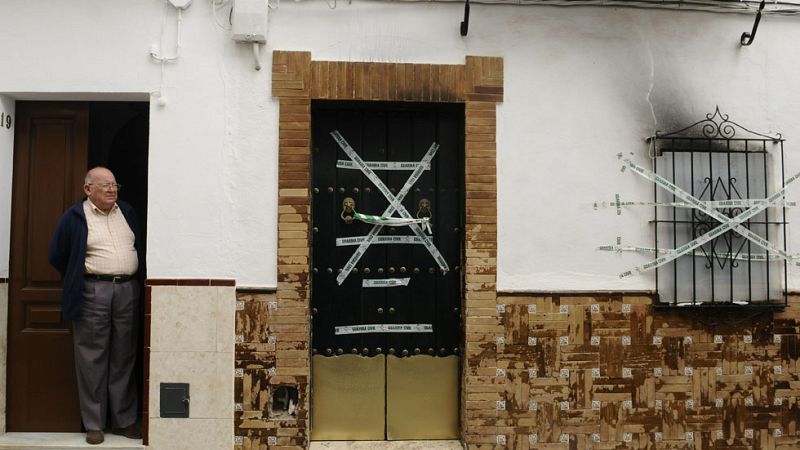 Tres personas mayores y un niño mueren en dos incendios en la provincia de Sevilla