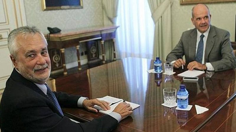 Chaves y Griñán "se personarán de inmediato" para declarar ante el Supremo por los ERE