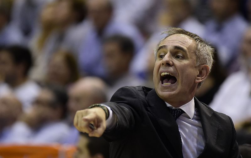 El Laboral Kutxa destituye a Marco Crespi tras la derrota en Euroliga