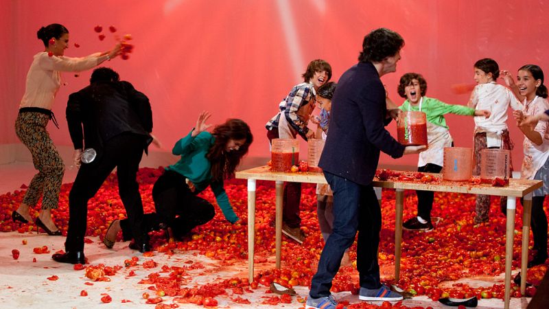 MasterChef Junior celebra la semifinal con una 'Tomatina' en plató
