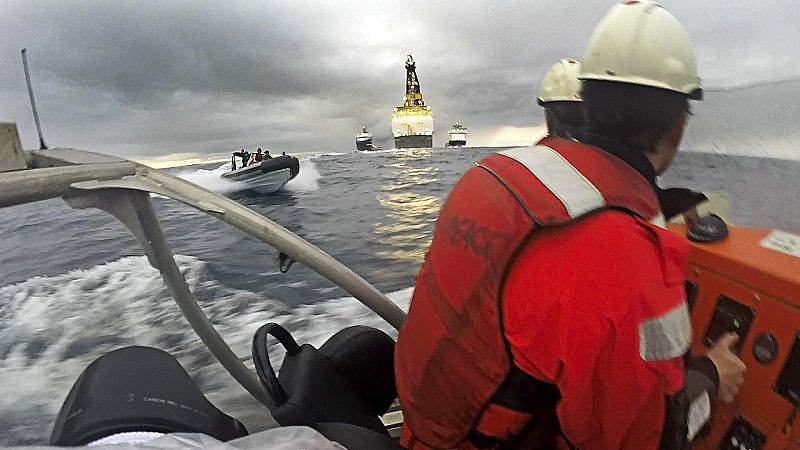 Defensa defiende la actuación de la Armada en Canarias y Greenpeace estudia acciones legales