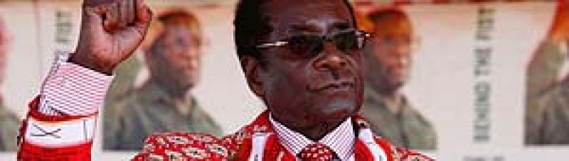 Cierran las urnas en Zimbabue con una baja participación y acusaciones de coacción