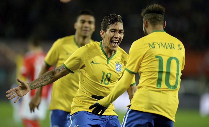 Firmino decide un mal partido de Brasil ante Austria