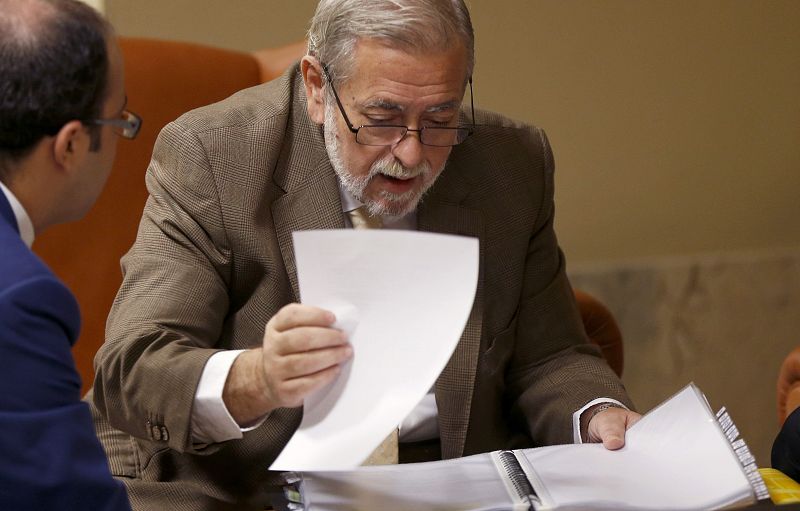 Hacienda reconoce que la Comunidad Valenciana y Murcia no cumplirán el objetivo de déficit