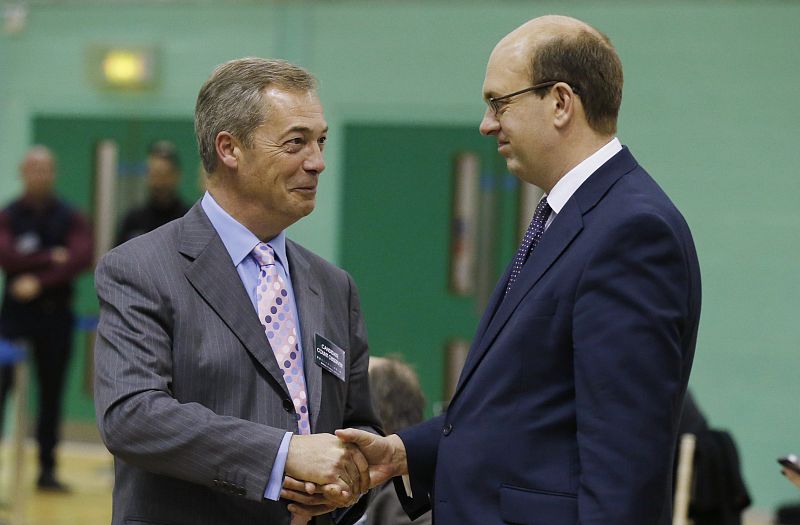 El UKIP gana su segundo escaño en el Parlamento británico y aumenta la presión sobre los 'tories'