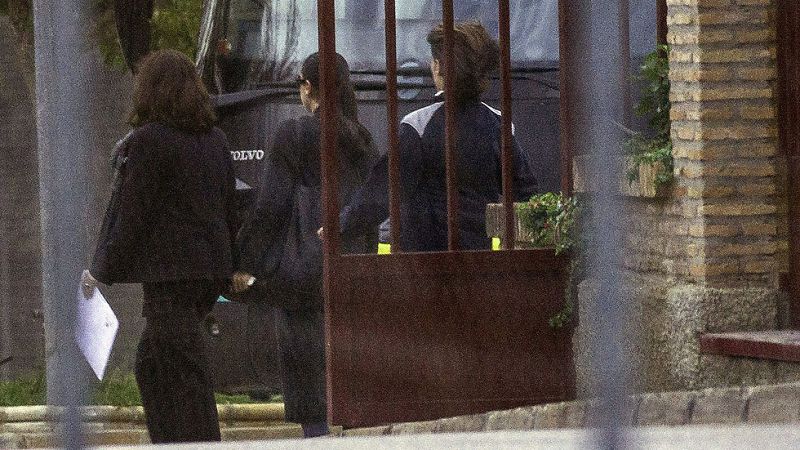 Isabel Pantoja entra en la cárcel de Alcalá de Guadaíra para cumplir su pena por blanqueo