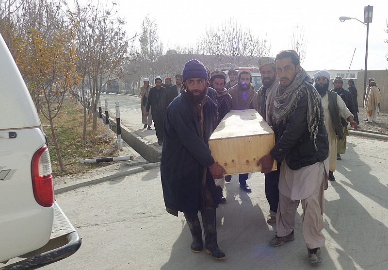 Ascienden a 57 los muertos en el ataque suicida durante un evento deportivo en Afganistán