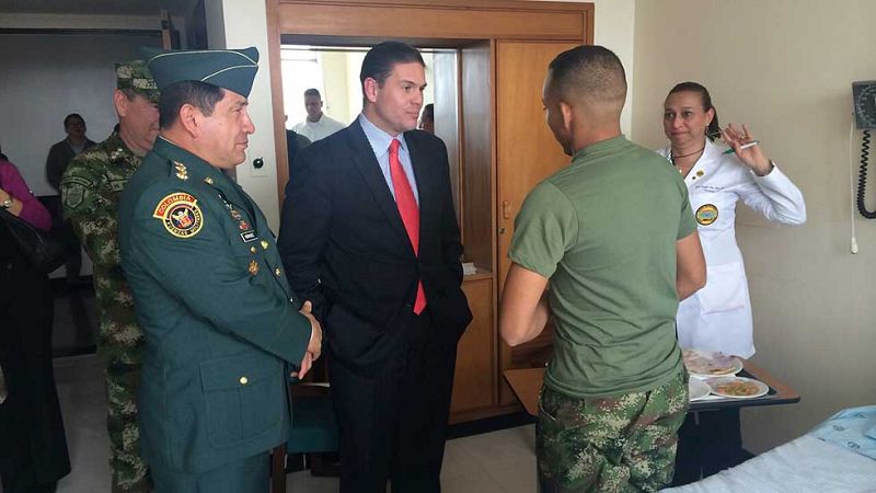 Las FARC liberan a los dos soldados secuestrados en el este de Colombia