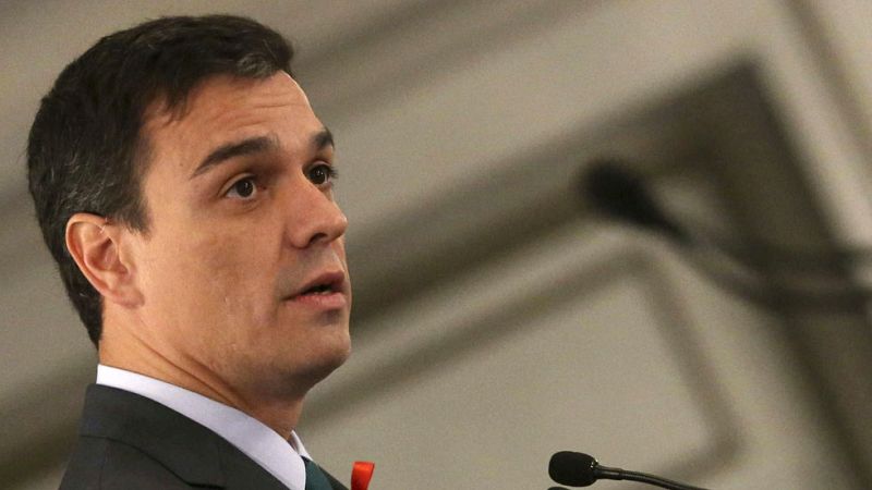 Pedro Sánchez rechaza la reducción de la jornada laboral a 35 horas que propone Podemos