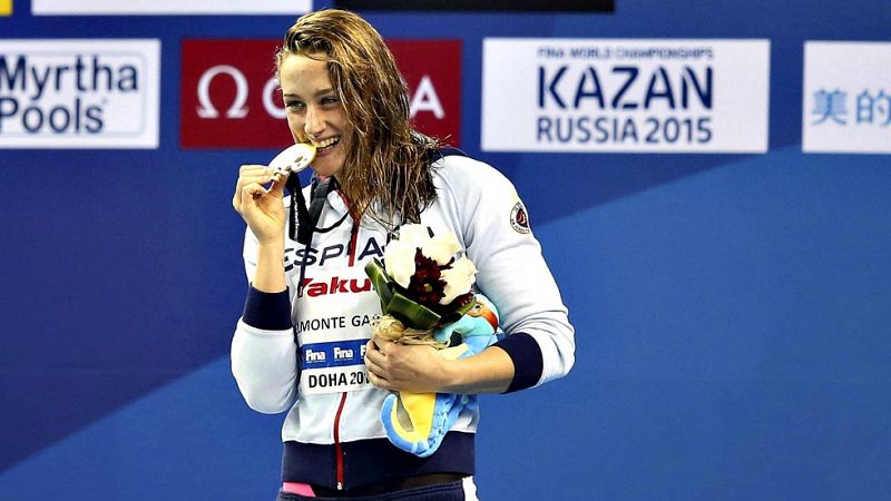 Mireia Belmonte, dos oros y sendos récords del mundo en piscina corta