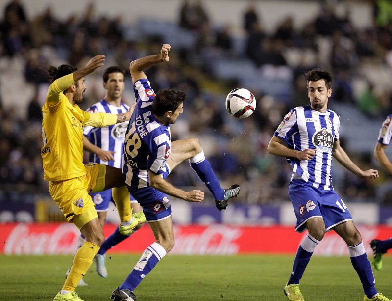 El Deportivo y el Málaga empatan en un duelo triste