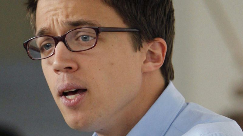 La Universidad de Málaga suspende cautelarmente de empleo y sueldo a Íñigo Errejón