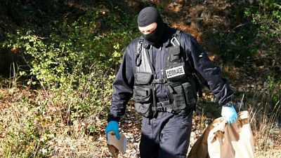 Boletines RNE - Localizado un zulo de ETA en Francia  - 05/12/14 - Escuchar ahora