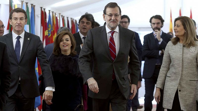 Rajoy no ve prioritaria la reforma de la Constitución que pide el PSOE
