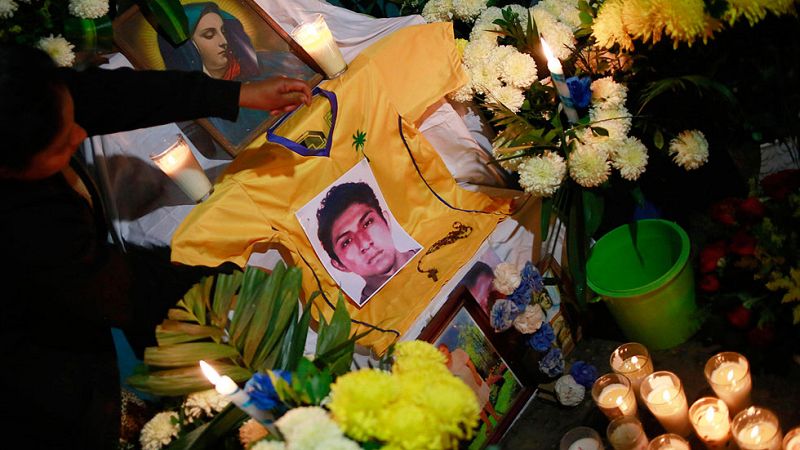 El ADN de uno de los restos óseos corresponde a uno de los estudiantes desaparecidos en México