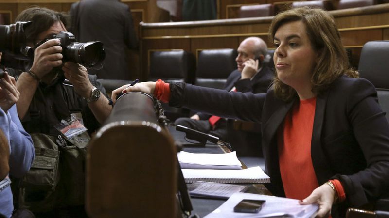 Santamaría defiende las medidas de lucha contra el paro juvenil, "que cae a un ritmo del 7,8%"