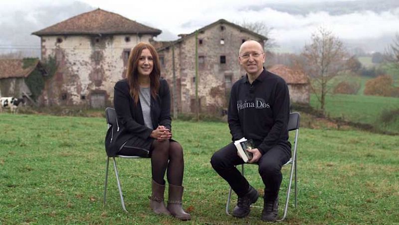 Dolores Redondo explica el final de su trilogía en "Ofrenda a la tormenta"