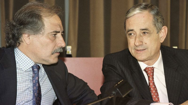 Ruz sienta en el banquillo a los dos máximos dirigentes de Caja Castilla-La Mancha