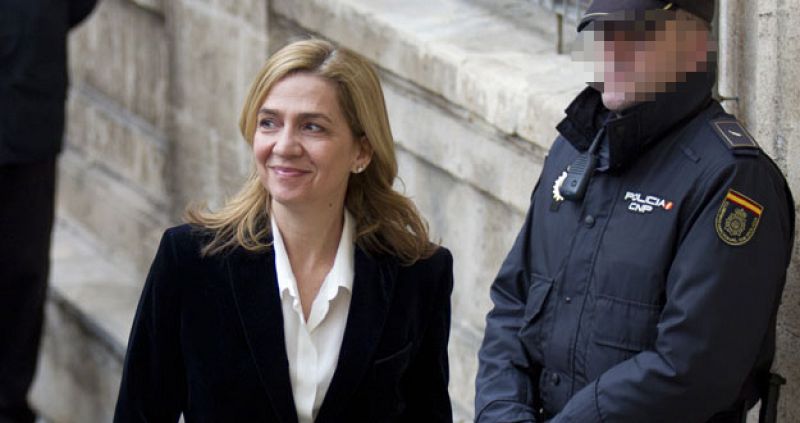 La infanta ingresa por error los 600.000 euros que le pedía el fiscal en un juzgado de Barcelona