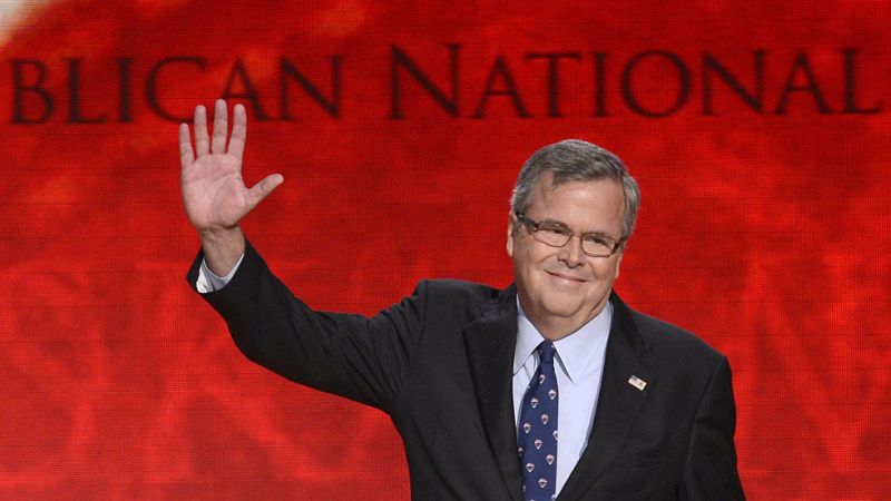 Jeb Bush "estudia activamente" presentarse a la presidencia de EE.UU.