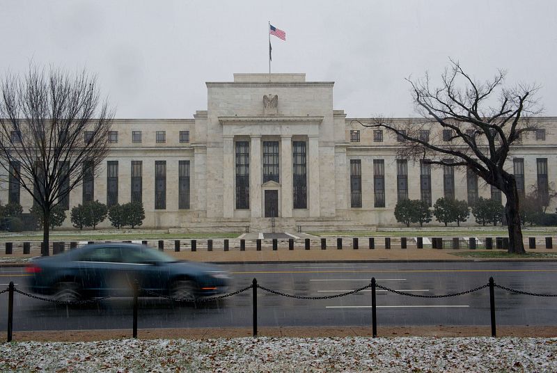 La Reserva Federal se compromete a mantener los tipos bajos por un "periodo considerable"