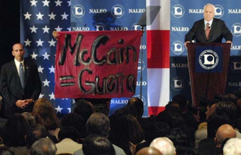 La escalada del precio del petróleo marca la lucha electoral Obama-McCain