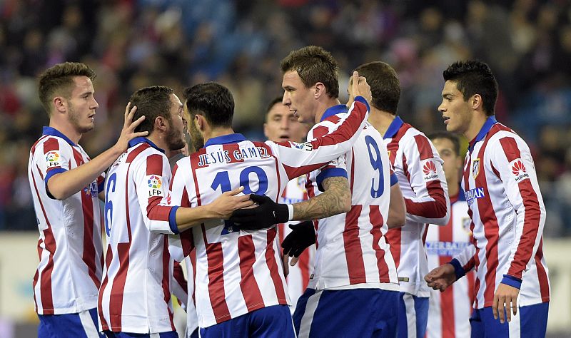 El Atlético pasa el trámite con apuros y se cita con el Madrid en octavos
