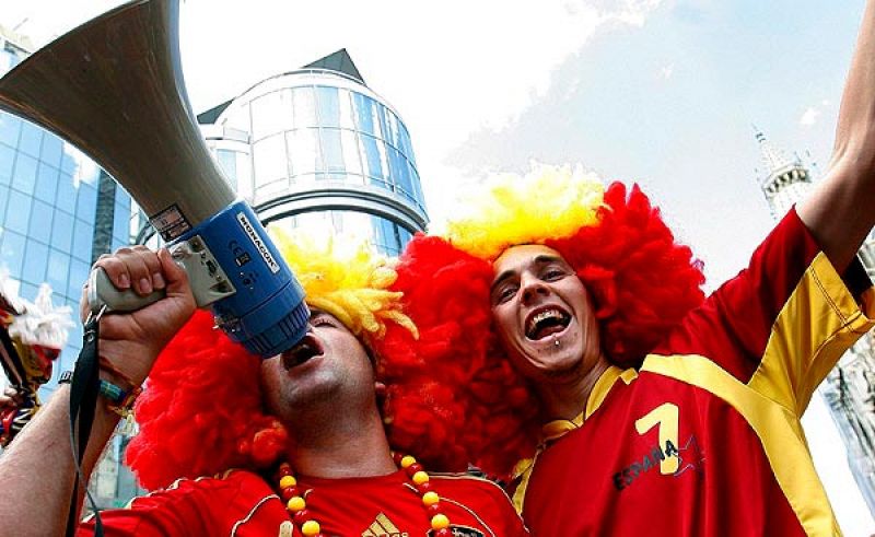 15.000 españoles y 40.000 alemanes  toman Viena para vivir la final de la Eurocopa