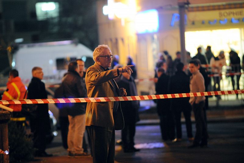 Abaten a un supuesto atacante islamista en una comisaría de Francia