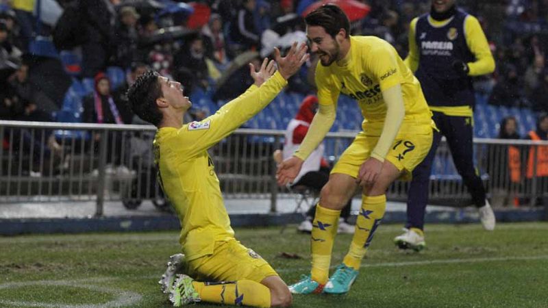 El Villarreal golea al Deportivo y empezará 2015 en Europa