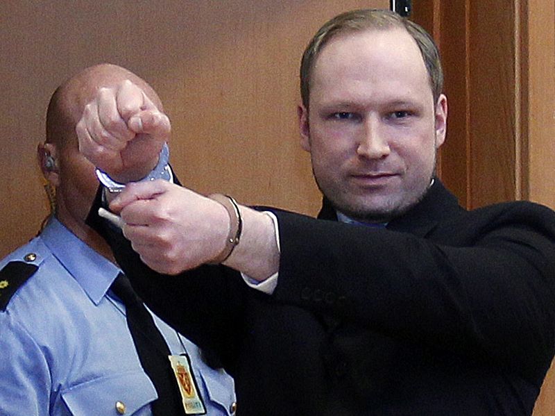 Noruega impide a Breivik enviar 220 cartas para crear una red radical
