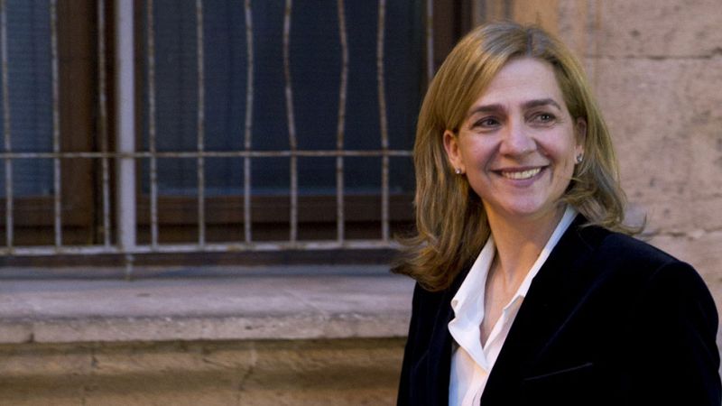 PSOE e IU piden que la infanta renuncie a sus derechos sucesorios y el PP prefiere esperar