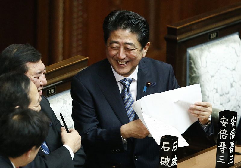 El Parlamento reelige a Shinzo Abe como primer ministro de Japón
