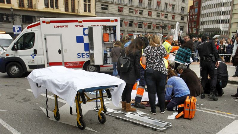Siete personas resultan heridas en un atropello múltiple en el centro de Oviedo