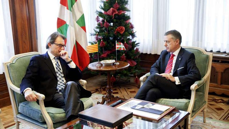 Urkullu y Mas "harán frente" juntos al proceso de "recentralización" del Gobierno