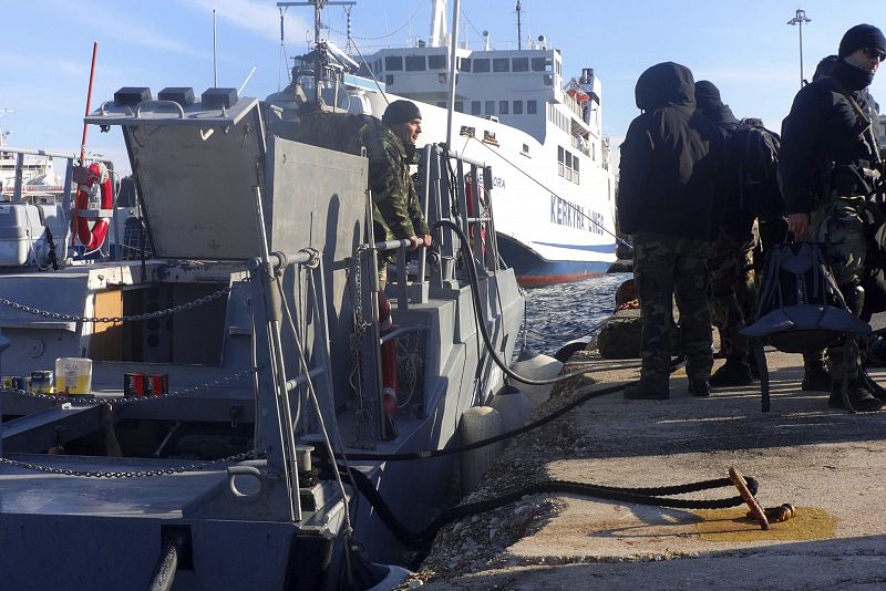 Grecia abre su propia investigación sobre el naufragio del "Norman Atlantic"