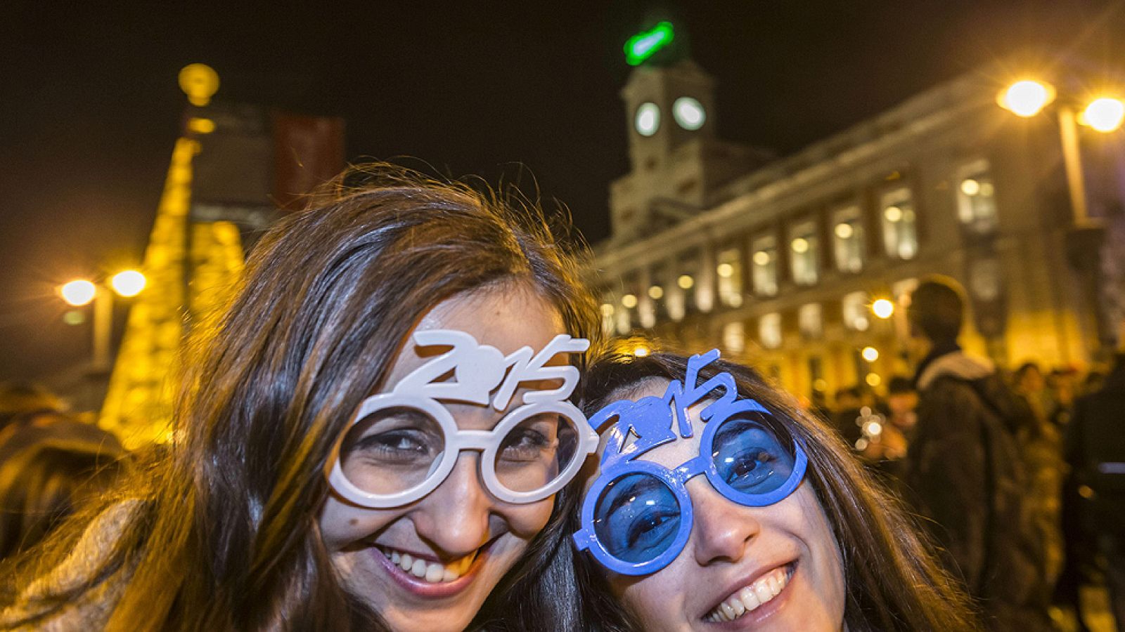 El mundo recibe el nuevo año 2015