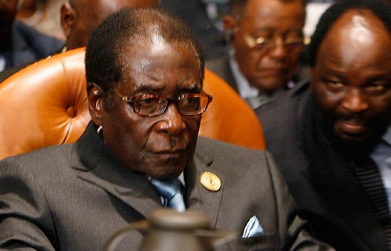 La Unión Africana abandona el silencio y pide a todos "asumir responsabilidades" con Zimbabue