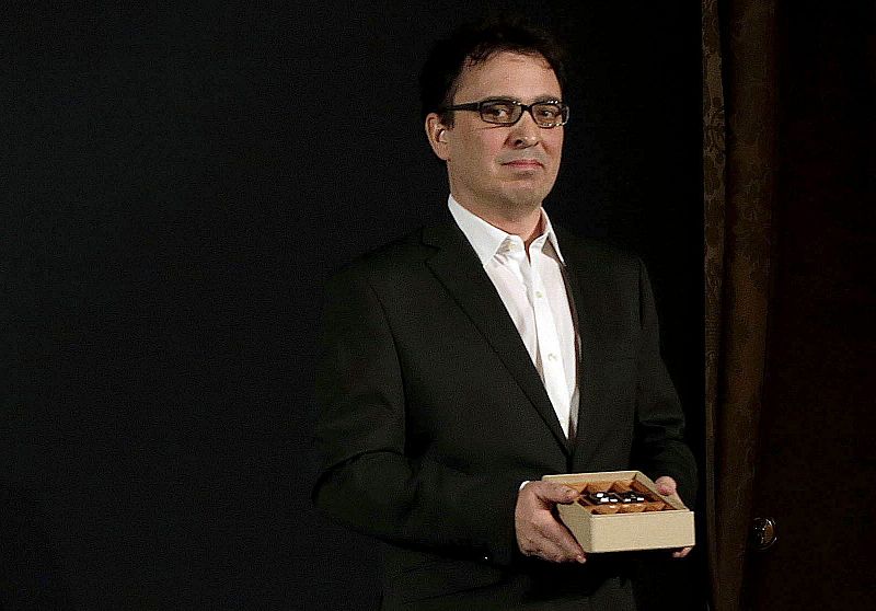 El zamorano José C. Vales, Premio Nadal 2015 con la novela 'Cabaret Biarritz'