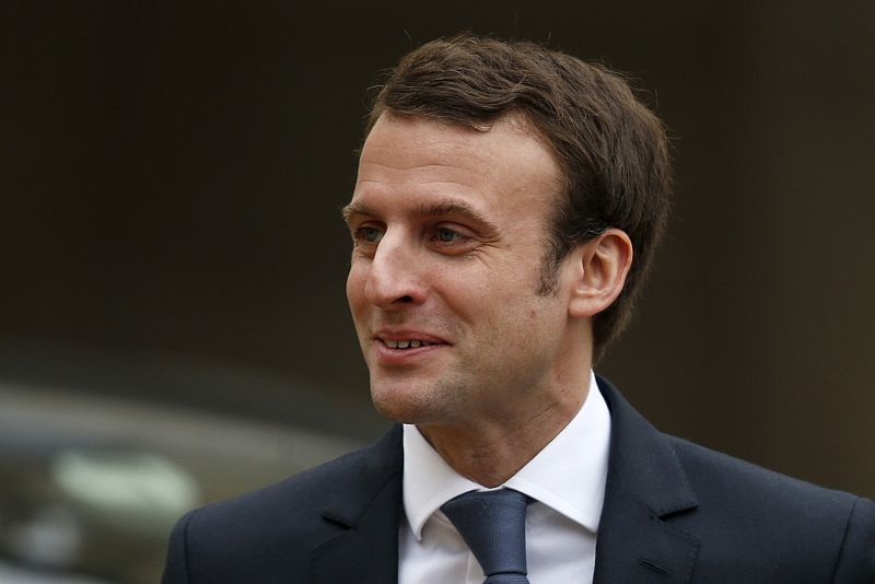 El ministro francés de Economía, Macron, insta a los jóvenes a "hacerse millonarios"
