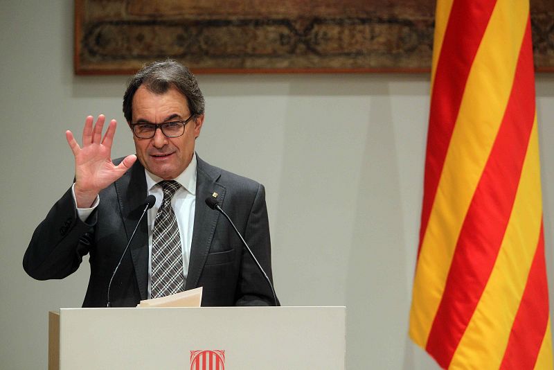 El TSJ catalán ve indicios de desobediencia en Artur Mas por no acatar la suspensión del 9N