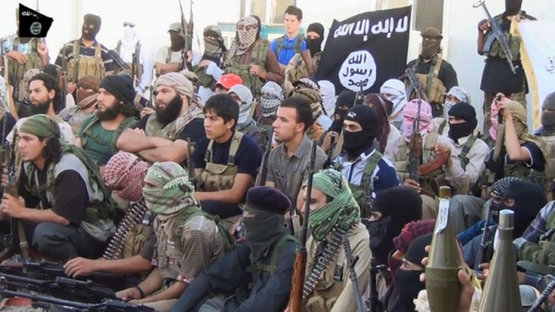 Los atentados de París avivan la lucha entre el Estado Islámico y Al Qaeda por liderar el terror